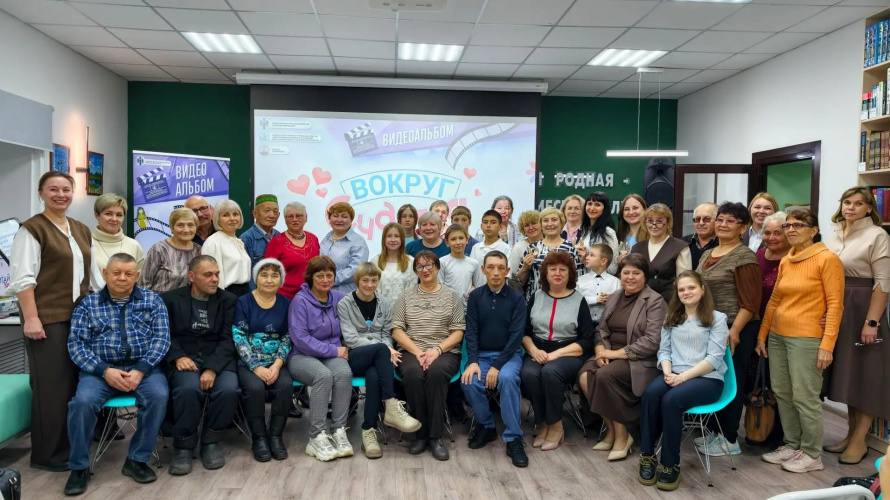  В Краснозерской библиотеке ярко и по-домашнему тепло прошёл фестиваль «Вокруг счастья»!